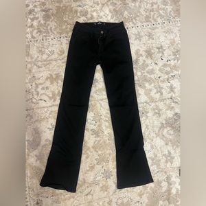 Hollister Mid-Rise Boot Soft-Stretch Denim Jean, Black, Size 5R (W27, L31)